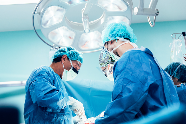 Doctors in surgery room - Patient Safety as a Priority in Medical Devices